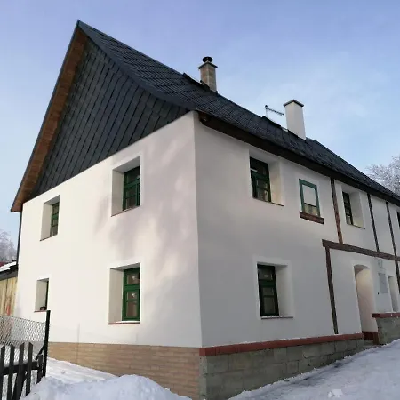 Pankrac & Servac Apartmán *